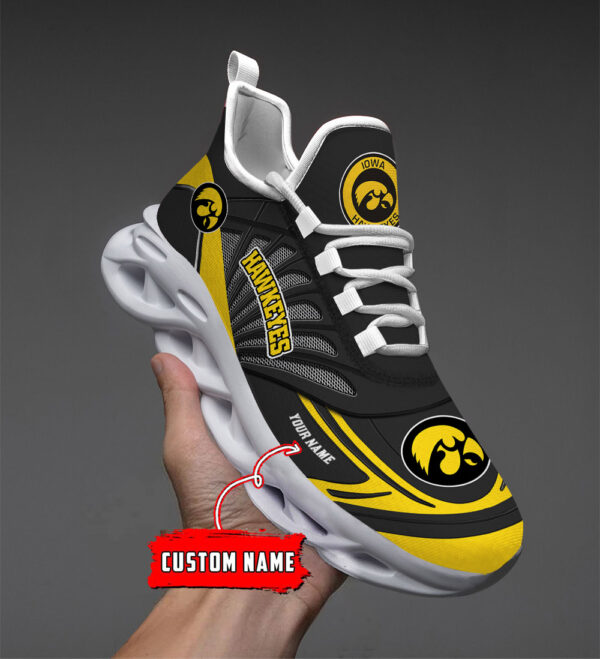 Benutzerdefinierter Name 24 Iowa Hawkeyes personalisierte Max-Schuhe DS001