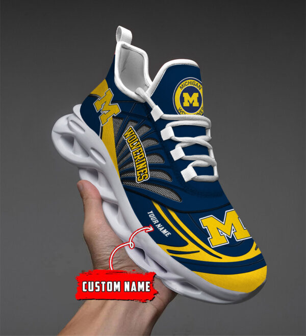 Benutzerdefinierter Name 29 Michigan Wolverines personalisierte Max-Schuhe DS001