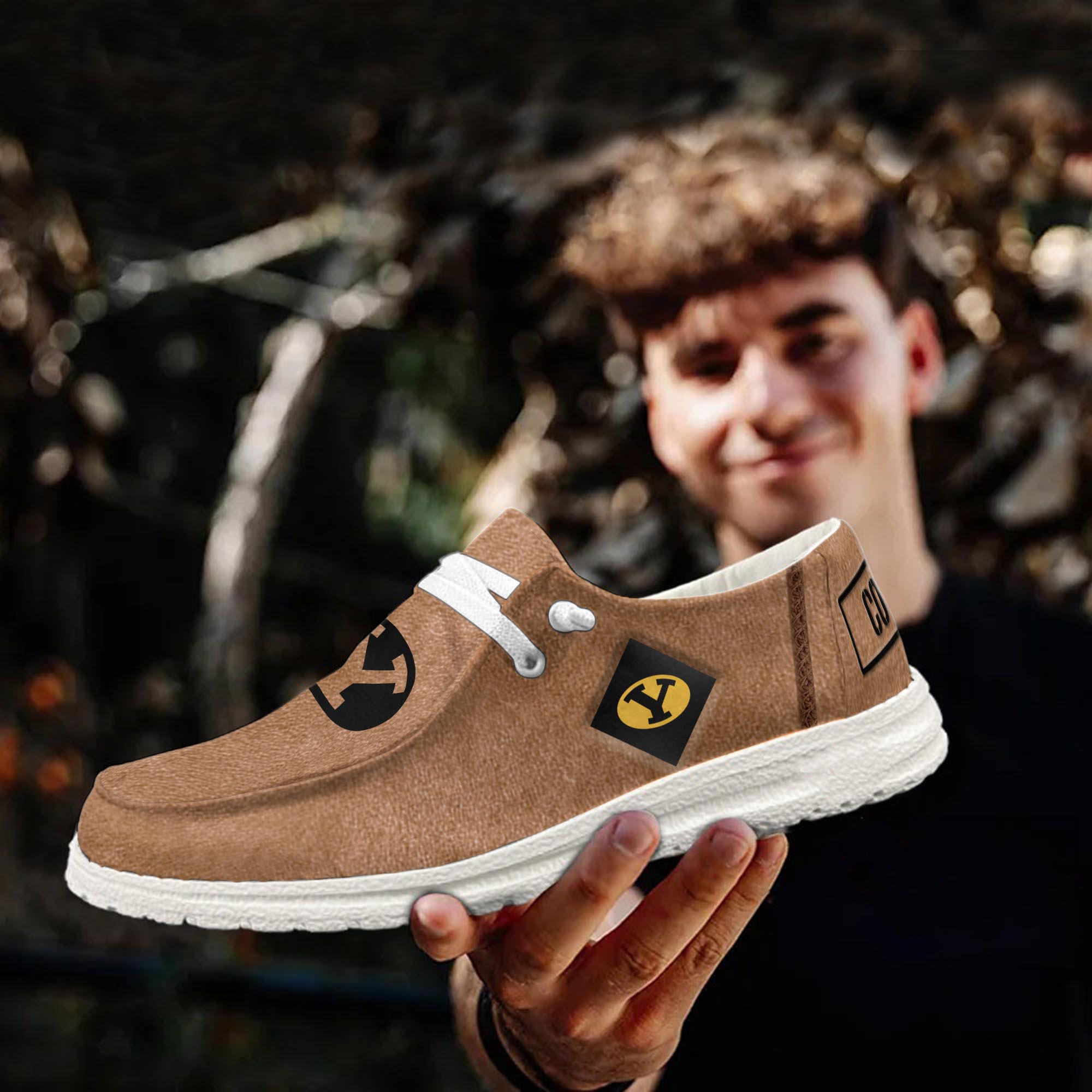 BYU Cougars Salute To Service personalisierte H-D-Sportschuhe – individuelles Namensdesign