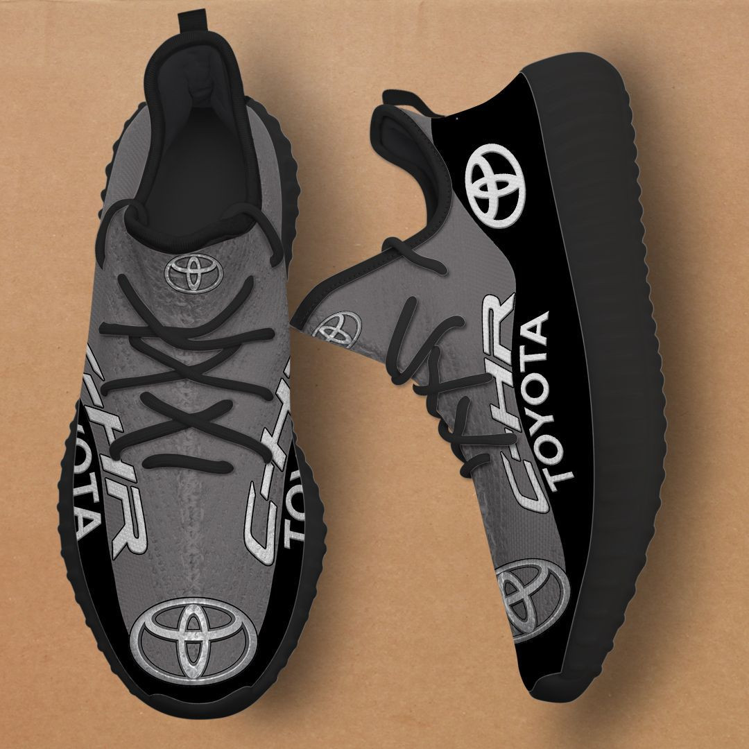 Toyota C-HR- NTH YZ Schuhe Ver1 (hauptsächlich Grau)