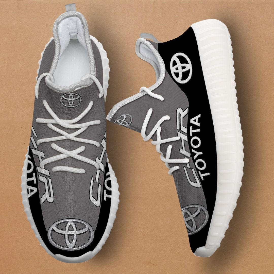 Toyota C-HR- NTH YZ Schuhe Ver1 (hauptsächlich Grau)