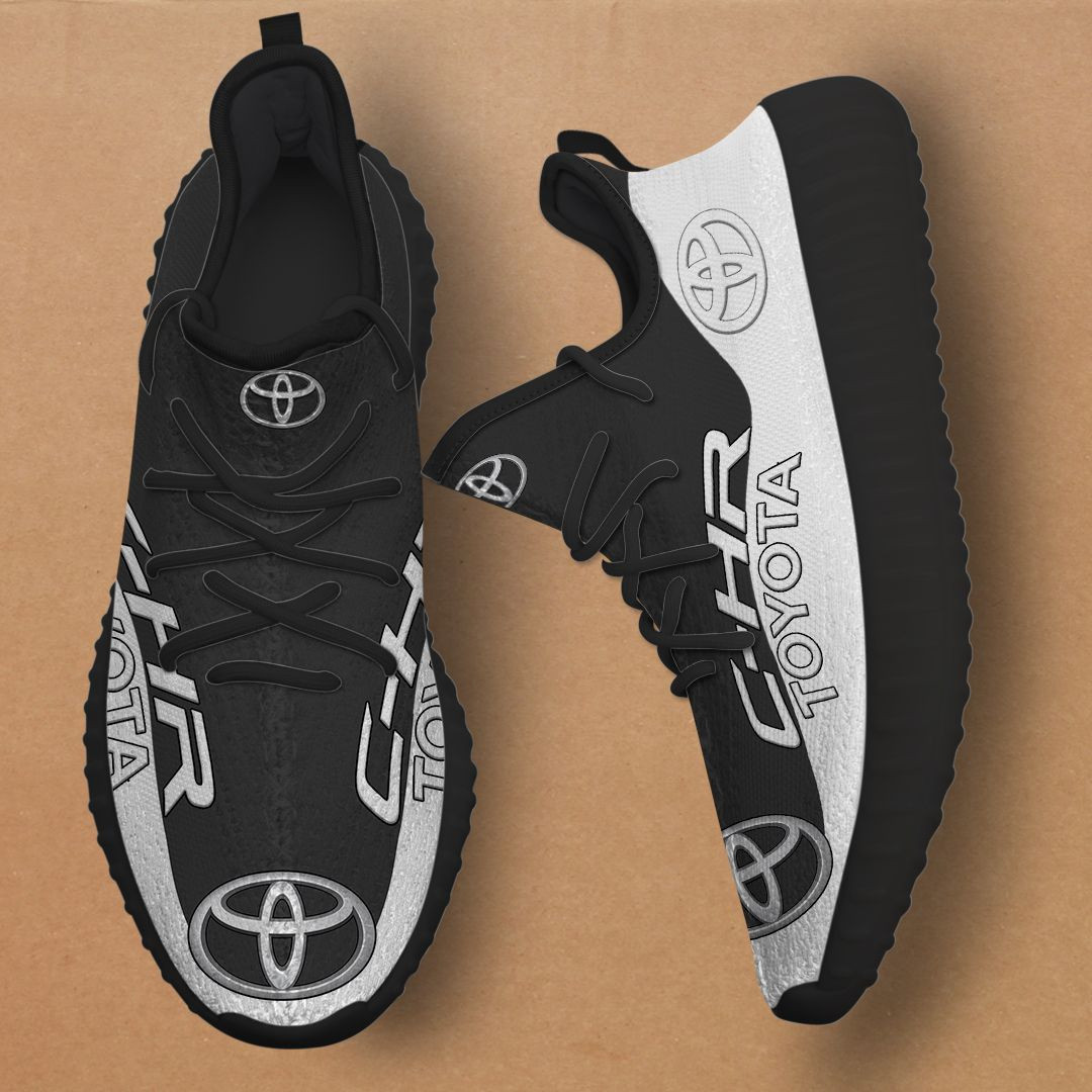 Toyota C-HR- NTH YZ Schuhe Ver1 (Schwarz-Weiß)